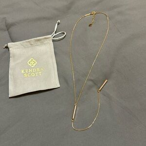 Beautiful rose gold Kendra Scott Shae necklace!💗